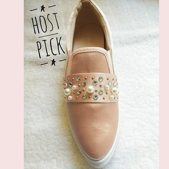 Cupid Shoes - Last 1 HOST PICK NIB  Slip-on Blush Sneakers